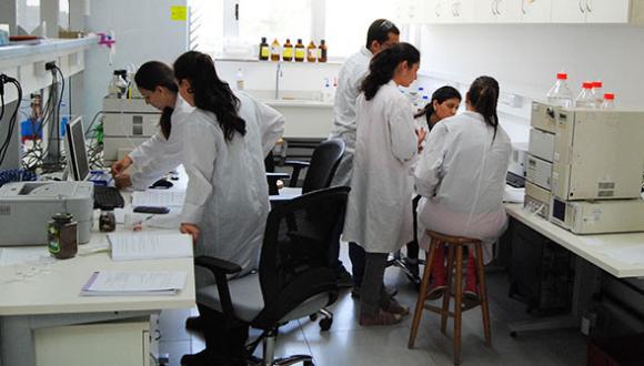 Laboratory in Analytical Chemistry - Picture 6