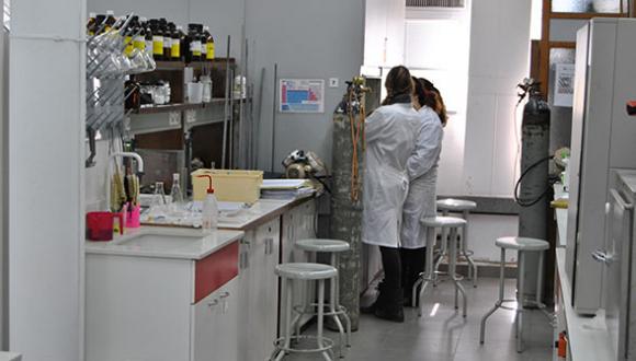 Organic Chemistry Laboratory - Picture 9